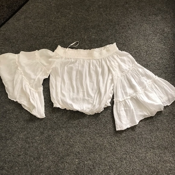 Free People Tops - 🌺🎉Host Pick❤️ Free People off-the-shoulder Top